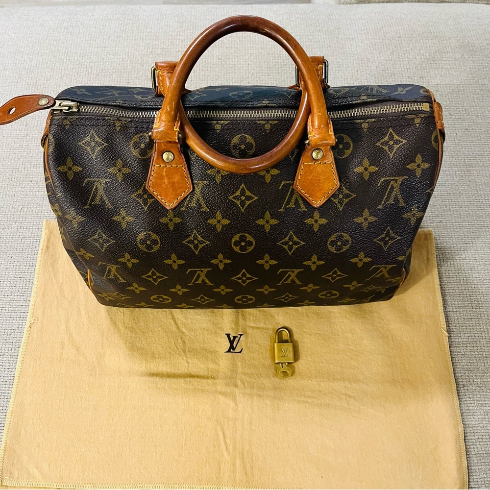 🌸Authentic Louis Vuitton Monogram Speedy 30🌸